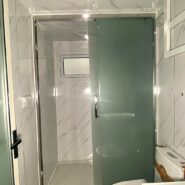 20ft-folding-house-bathroom-door_1000x1335