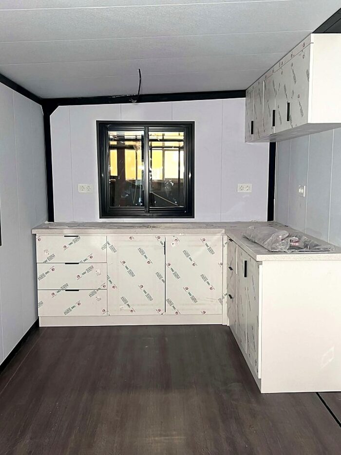 30ft-expandable-kitchen_1000x1335
