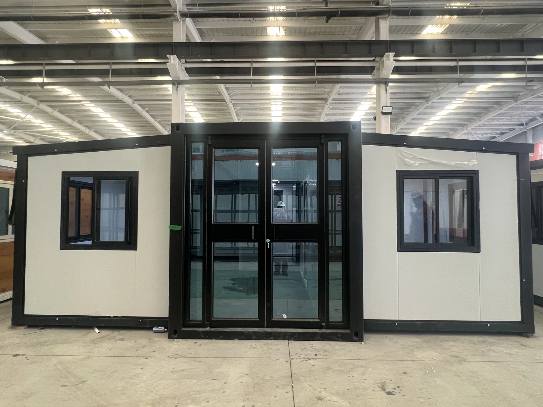 20ft expandable container house opened for factory inspection before delivery to France
