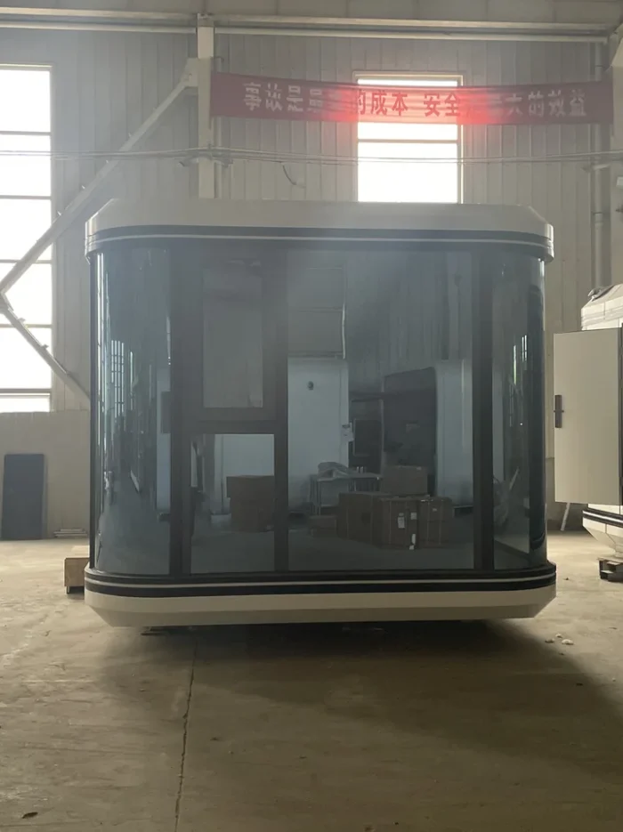 20ft Space Capsule Pod Front View front view of a 20ft modular space capsule pod with floor-to-ceiling glass