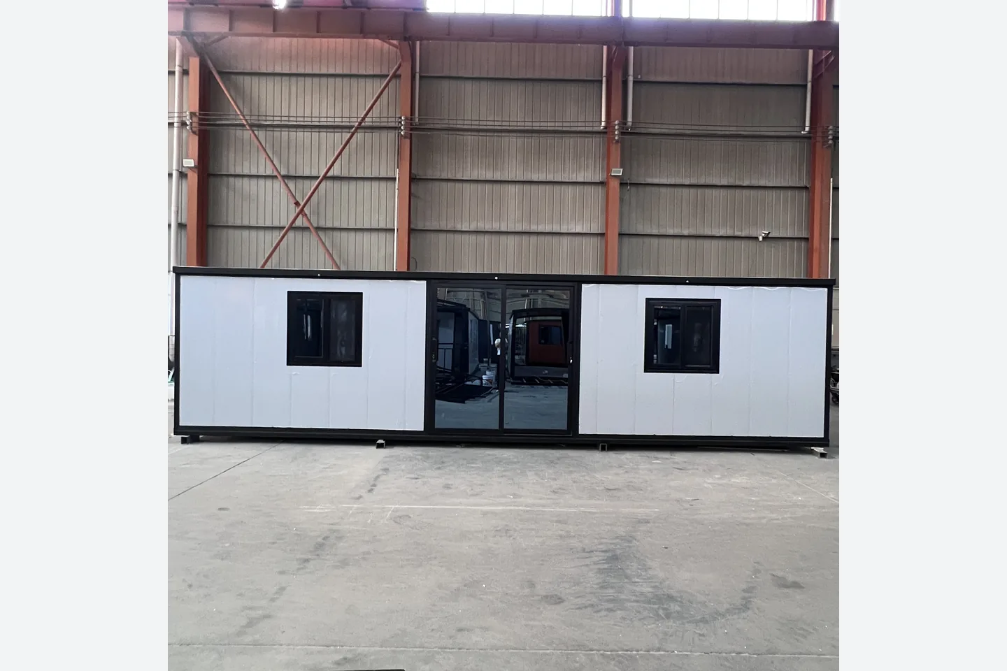 30ft white EPS double wing expandable house with black frame