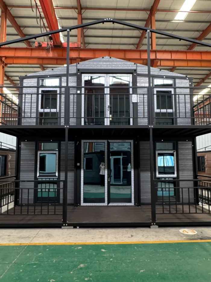 double-storey-folding-house-exterior-2 Two-storey foldable container house prefab building