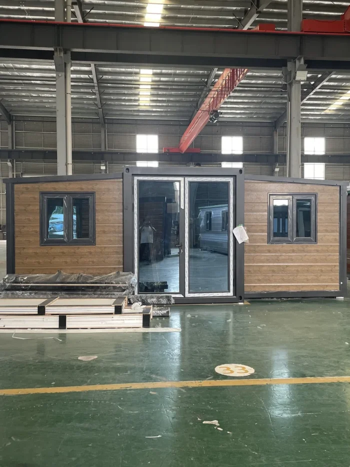 img-0152 20ft expandable container house foldable prefab home