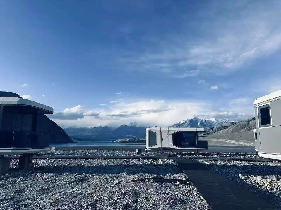 30ft Luxury Space Capsule House | Resort & Hotel Cabin - product image 7
