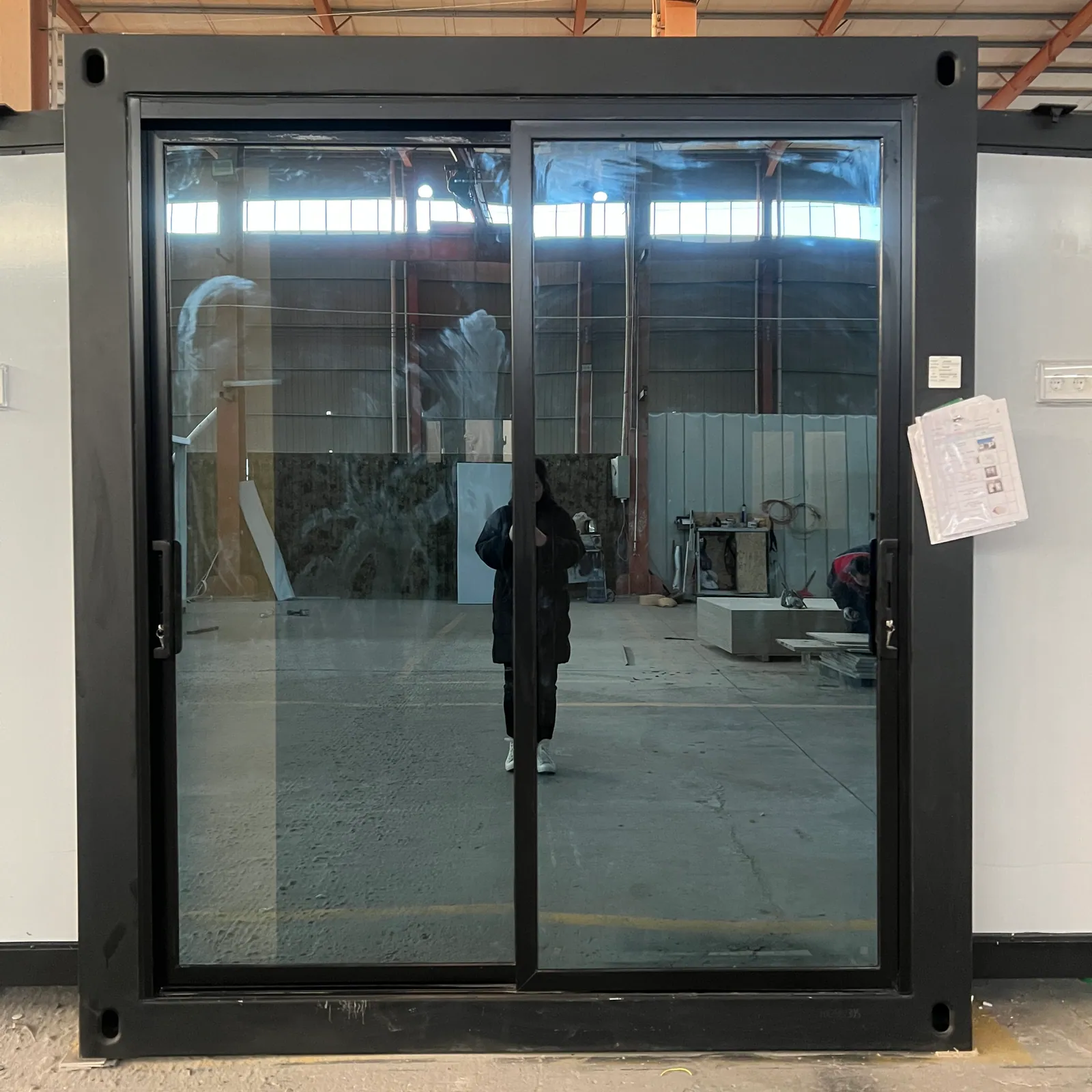 Sliding glass entrance of a 20ft expandable container house for Miami shipment