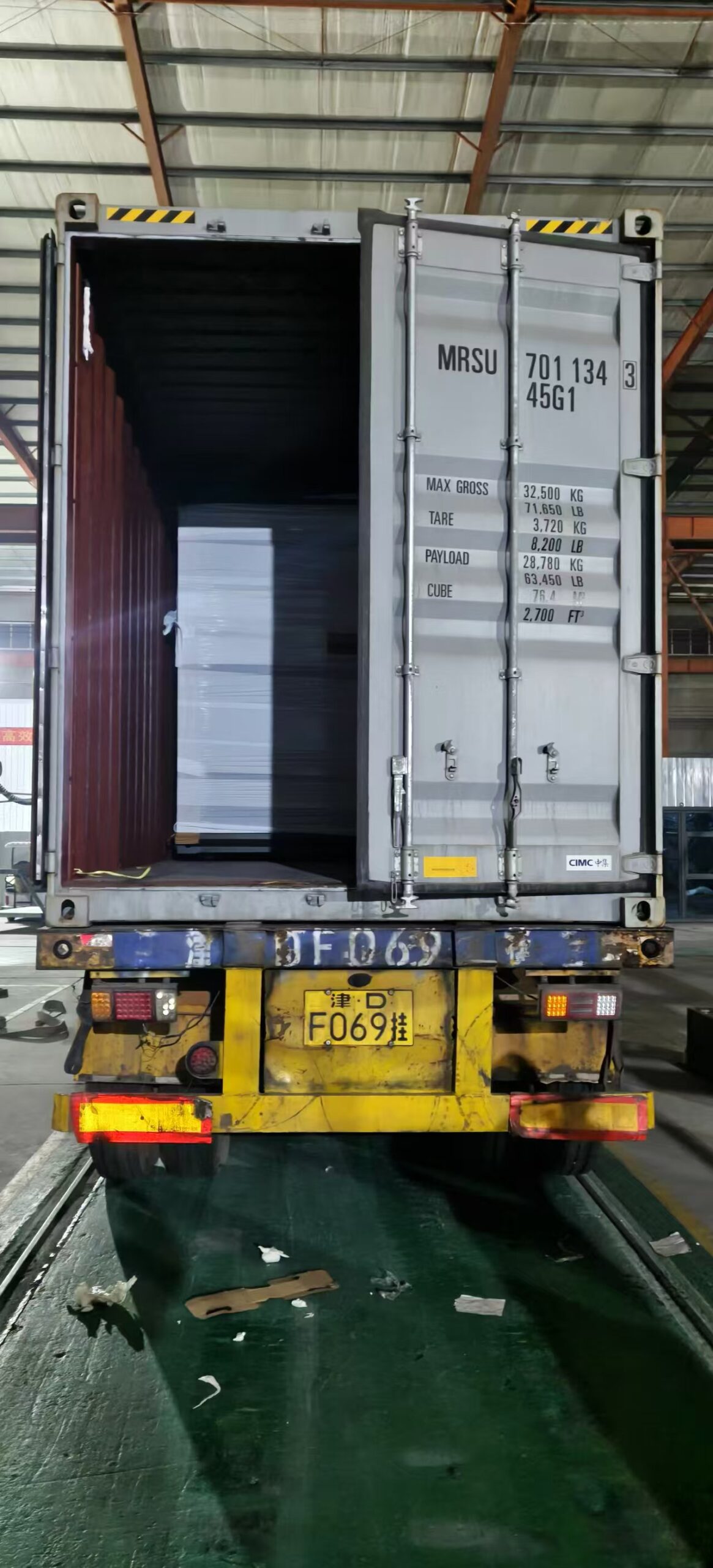 30ft expandable house loaded into a 40HC container