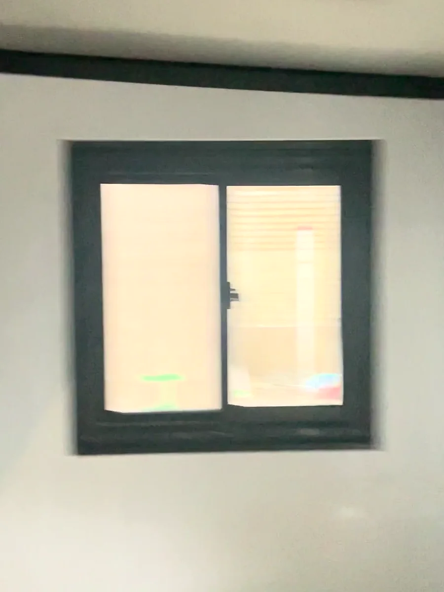 Expandable house window operation and seal inspection